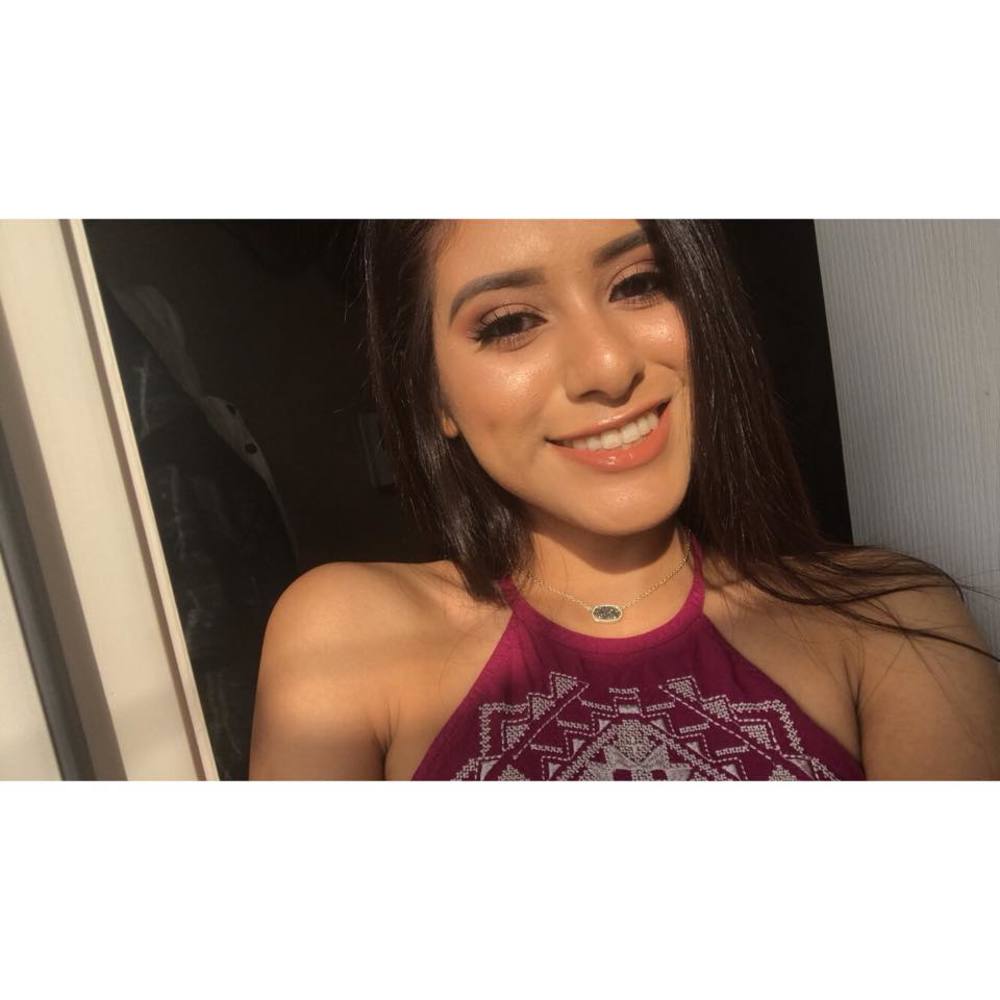 Meet your Posher, Alyssa